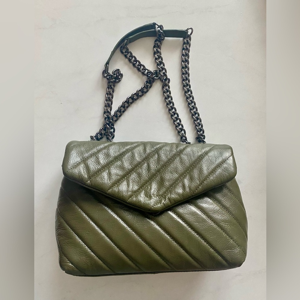 FIRM Olive Quilted Vince Camuto Chain Strap Bag
